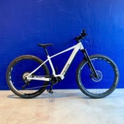 **DEMO STOCKHOLM** Feddz PH-1 Elmountainbike, vit (630 Wh batteri) 43cm