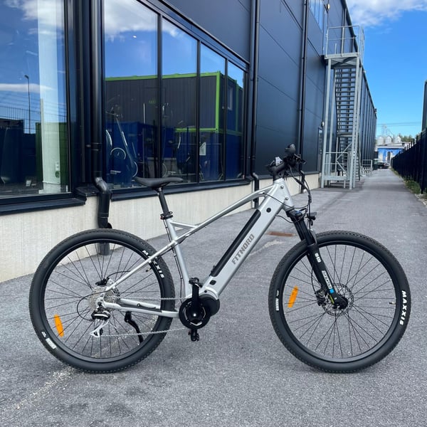**OUTLET STOCKHOLM**FitNord Ranger 500 Elmountainbike 2024, silver 612 Wh, 53cm 