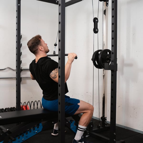 FitNord Power Rack 500 med övre och nedre kabeldrag