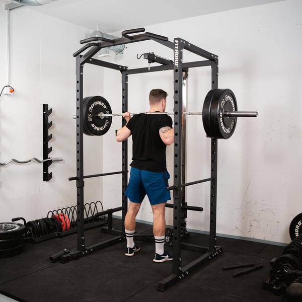 FitNord Power Rack 500 med övre och nedre kabeldrag