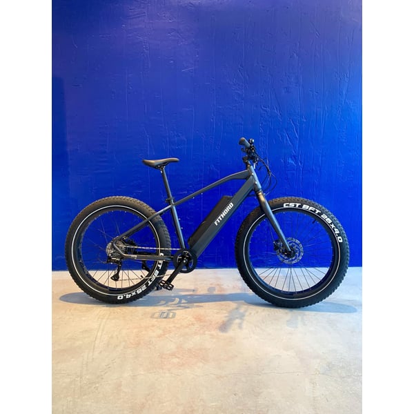 **DEMO STOCKHOLM** FitNord Rumble 300 Elfatbike 2024, svart 43 cm (720 Wh batteri)