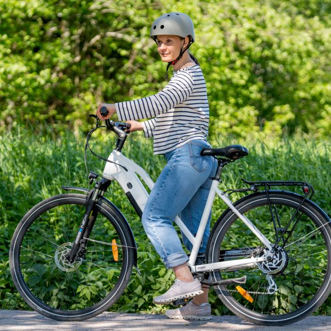 Fitnord Ava 300 Elcykel 2023, vit (720Wh batteri)