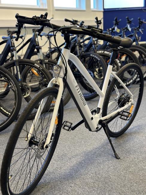 **OUTLET STOCKHOLM** FitNord Flow+ Single Speed ​​Elcykel Vit (380 Wh batteri)